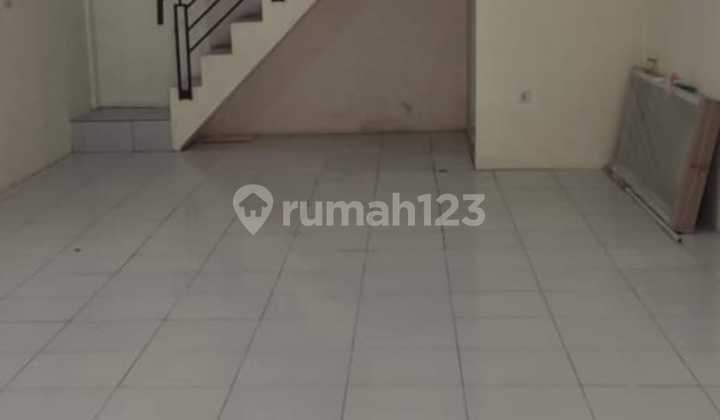 Ruko 3 Lantai Siap Pakai di Taman Kopo Indah 1 Ruko 3 Lantai Siap Pakai di Taman Kopo Indah 1