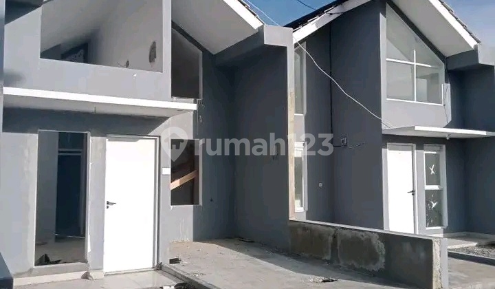 RUMAH 1,5 LANTAI LEBIH LUAS (3KT) KONSEP MODERN  2