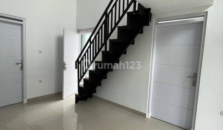 Rumah 1,5 Modern konsep Mezanine (3kt) 5