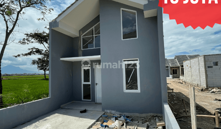 Wujudkan Mimpi Anda Punya Rumah Mewah Strategis Dekat Jalan Utama 4