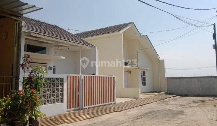 Rumah standard free desain legalitas SHM terbaru  3