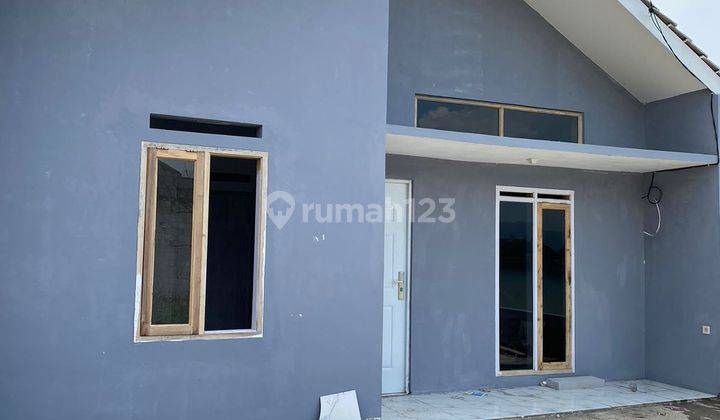 Rumah Strategis Dekat Pusat Perbelanjaan Dan Pendidikan Bandung 6