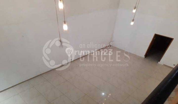Sewa Rumah Strategis 2 Lantai Di Dian Permai BandunG 2