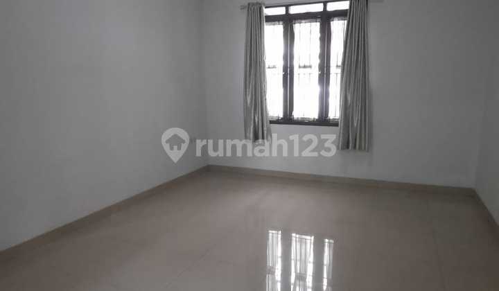 Rumah Menawan di Batu Nunggal