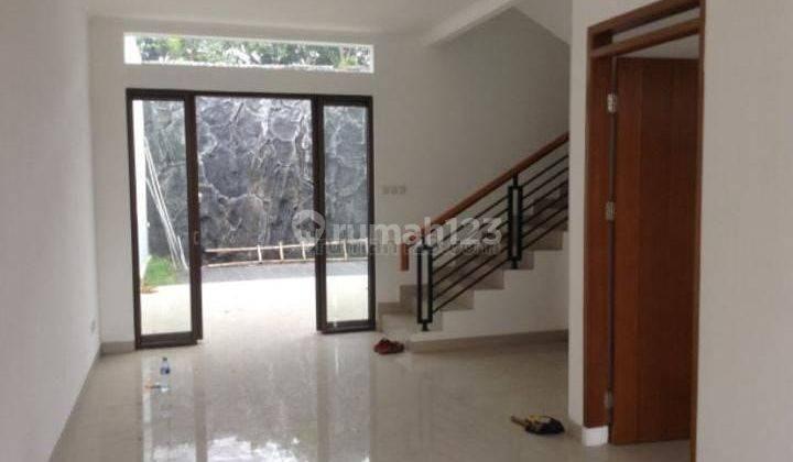 Jual rumah di sayap BKR