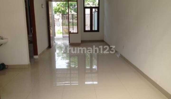 Sewa Rumah Baru Sayap Jalan BKR 1
