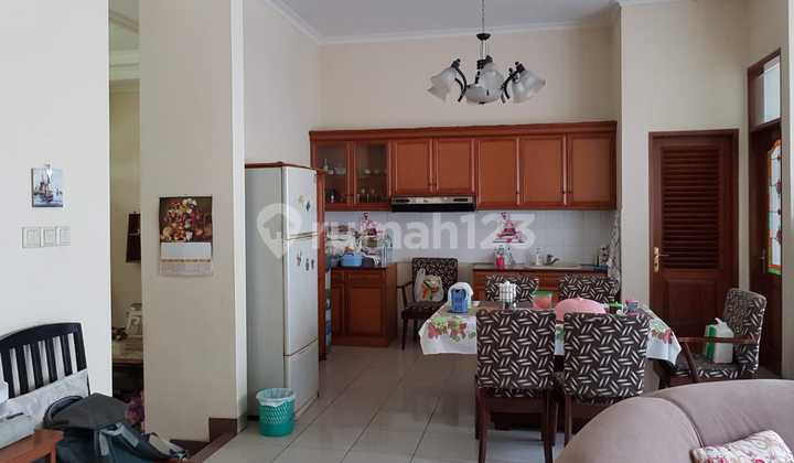 Dijual Rumah di Sayap Pasteur 2