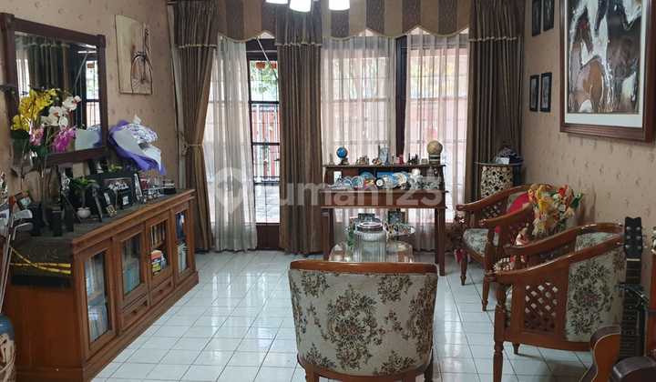 Dijual Rumah di Jalan Turangga 2