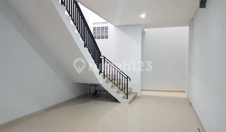 Sudirman House for Sale Sudirman House for Sale