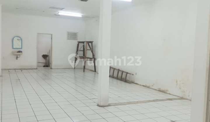 For Rent: Sudirman Shop House For Rent: Sudirman Shop House