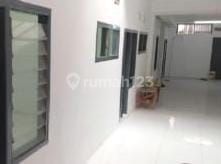 Sewa Ruko di Jl Oto Iskandar Dinata 2