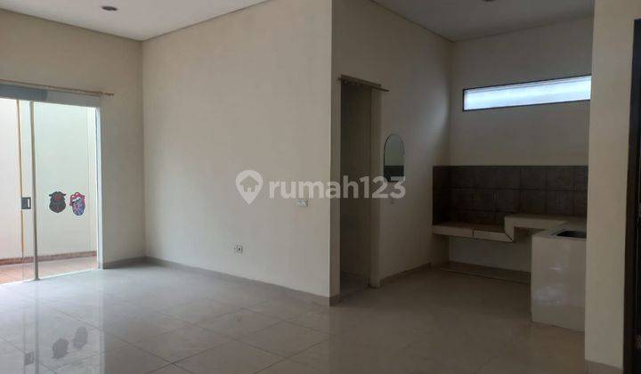 Dijual Rumah Singgasana Pradana 1