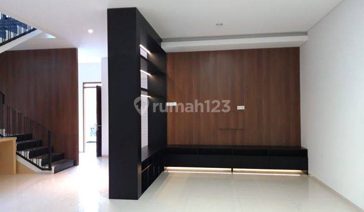 Rumah dijual di singgasana 2