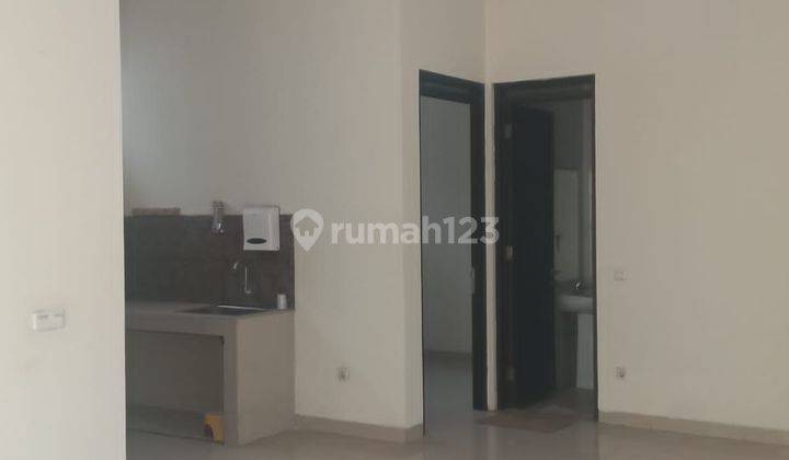 Jual rumah cantik di singgasana pradana 2