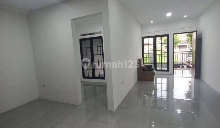 Dijual Rumah di Jalan Galaksi 2