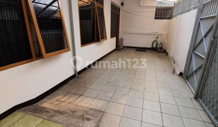 Disewakan Rumah Siap Huni di Sayap Pasirkaliki Bandung Disewakan Rumah Siap Huni di Sayap Pasirkaliki Bandung