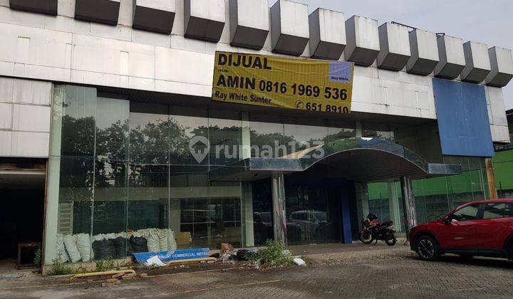 Gedung Ex Showroom bagus, strategis jalan raya sunter, Kantor 1