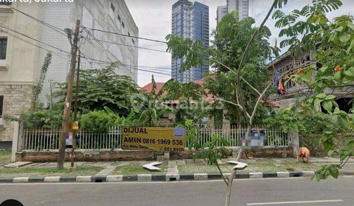 Rumah Tua Pasar Baru Gereja Ayam cocok untuk kantor/ kos/ mini building 1