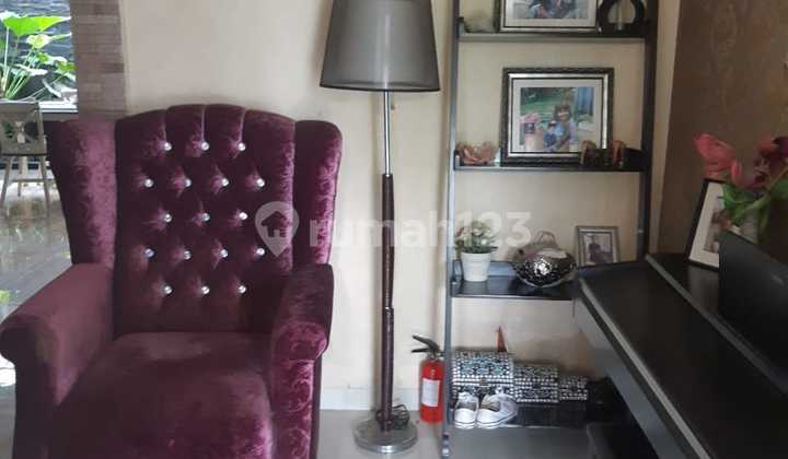 jual rumah bagus modern halaman belakang luas discovery residance, bintaro jaya