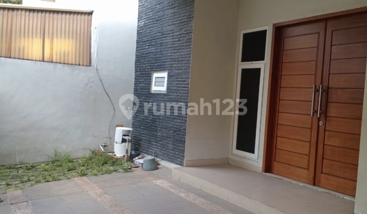 Flood-Free, House, 2 Floors, Near International School, Move-In Ready.