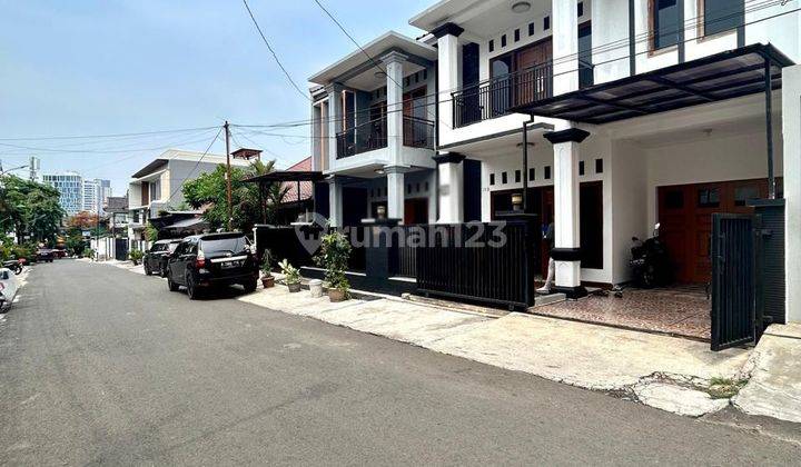 For Sale Rumah Pinggir Jalan Bagus, di Tebet Dalam, Jaksel 1