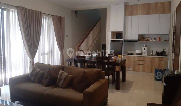 hot sale rumah modern strategis di kebayoran residance, bintaro jaya 1