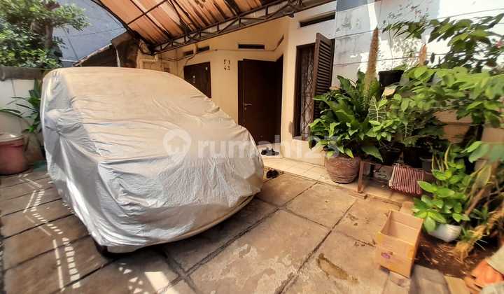 Rumah Bagus Di Jl Danau Tamblingan Pejompongan Jakarta Pusat