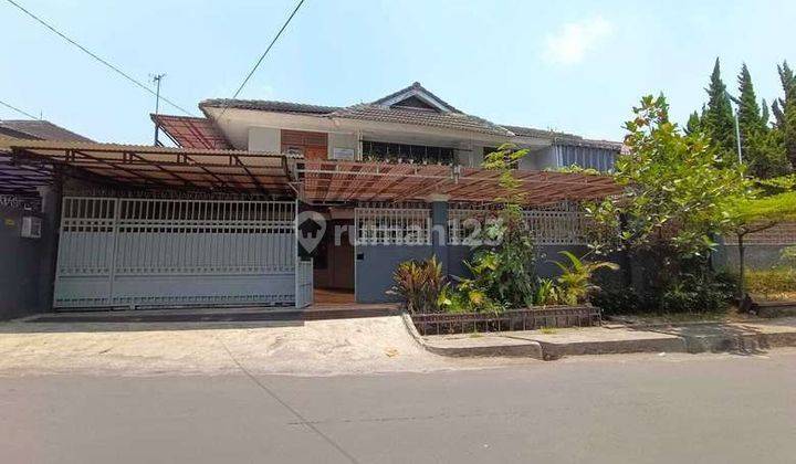 Rumah 2 Lantai Bagus di Tubagus Ismail, Bandung 1