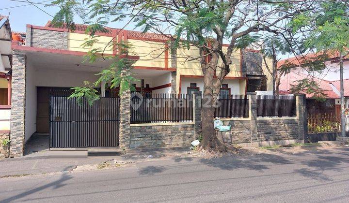 Rumah Siap Huni Cocok Untuk Usaha Maupun Kantor 1