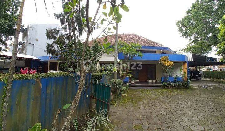 Dijual rumah lama terawat hitung tanah Burangrang 1