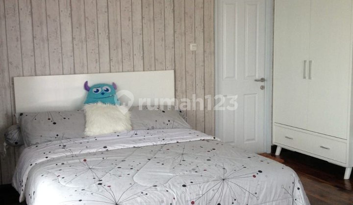 Rumah 2 Lantai Ada Kolam Renang Full Furnish Di cisaranten arcamanik 2