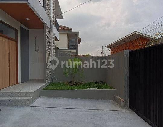 Rumah Baru 2 Lantai di Turangga Buahbatu 2