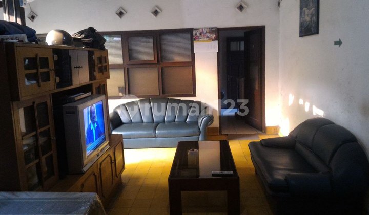 Rumah Lama Hitung tanah Sayap Gatot Subroto 2