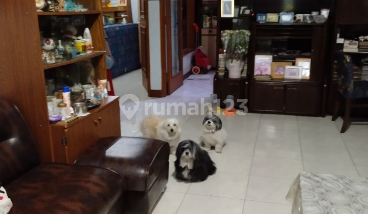 Ready-to-occupy house in Batununggal Indah Estate 2