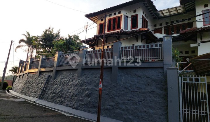 Well-Maintained Good House in North Bandung, Cipaku, Idaman Hill