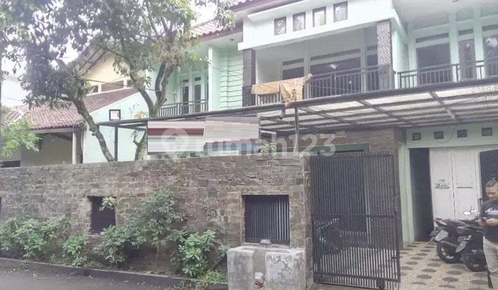 Well-maintained house in a strategic location, Suryalaya, Bandung City. 2