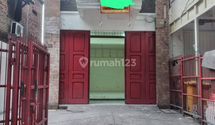 DISEWAKAN RUKO LOKASI STRATEGIS DI GANDARIA JAKARTA SELATAN  3