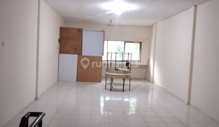 DISEWAKAN RUKO LOKASI STRATEGIS DI GANDARIA JAKARTA SELATAN  1