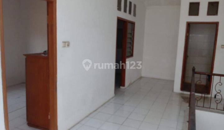 DISEWAKAN RUMAH SIAP HUNI LOKASI NYAMAN DIKEMANG SELATAN MAMPANG PRAPATAN JAKSEL  4