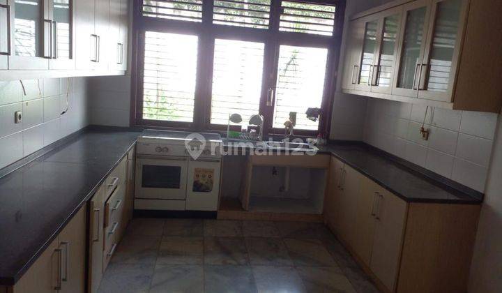 DISEWAKAN RUMAH SIAP HUNI LOKASI NYAMAN DIKEMANG SELATAN MAMPANG PRAPATAN JAKSEL  8