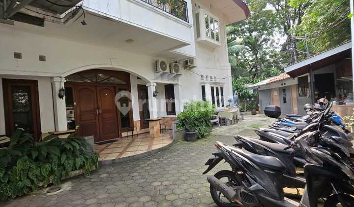Price Drop ..Ready-to-Occupy House in Panglima Polim, South Jakarta Price Drop ..Ready-to-Occupy House in Panglima Polim, South Jakarta