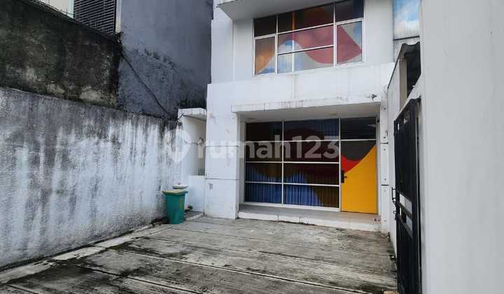 For Rent: Shophouse Suitable for Office, Dj Cendarawasih Raya, Kebayoran Lama, South Jakarta 2