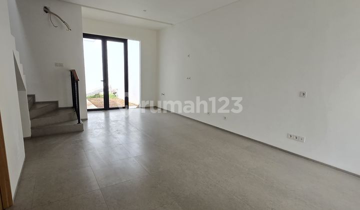 For Sale 2-Story Ready-to-Occupy House in D Limo Depok 2