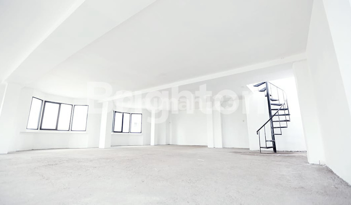 GEDUNG DI KEBON JERUK JAKARTA BARAT