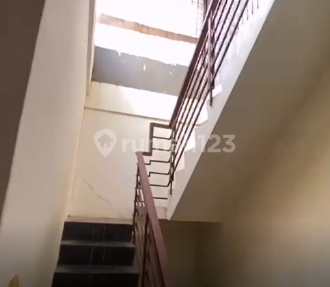 Rumah Kost Eksklusif di Tanjung Duren, Lokasi Strategis, Potensi Pasif Income Menjanjikan! 2