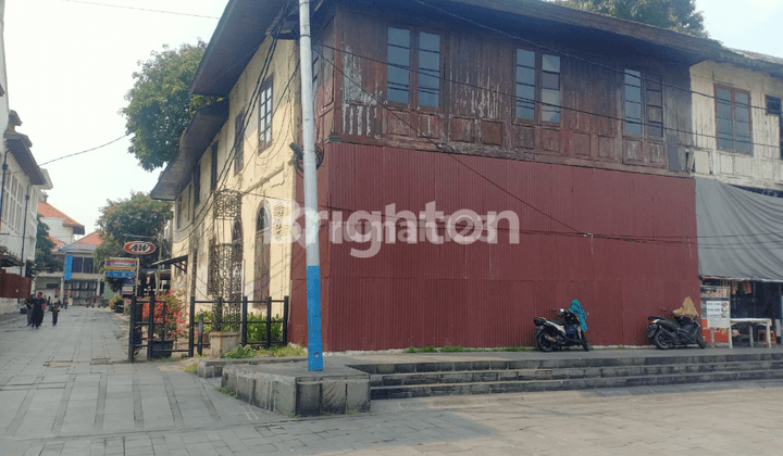 GEDUNG DI KAWASAN KOTA TUA JAKARTA BARAT HERITAGE PENINGGALAN TAHUN 1788 2