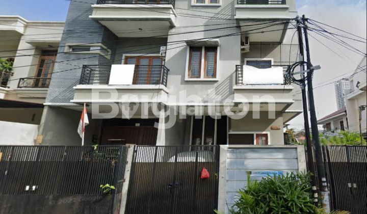 RUMAH SIAP HUNI 3,5 LANTAI TANJUNG DUREN