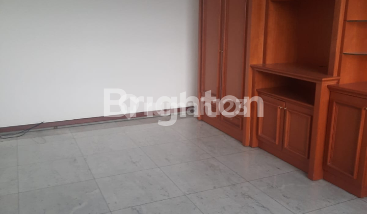 APARTEMEN SIMPRUG INDAH 3BR LANTAI SEDANG JAKARTA SELATAN 2