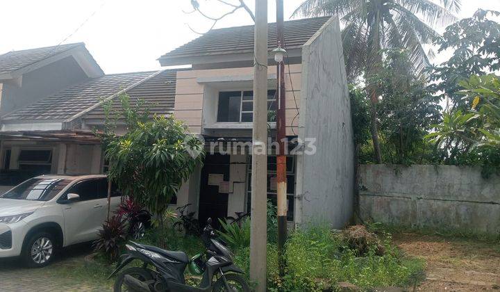 Rumah 2 Lantai Dikomplek Villa Gunung Mas Loji Bogor Barat 1