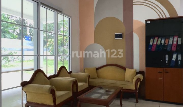 Multifunctional House in the Kemang Dalam Area 2